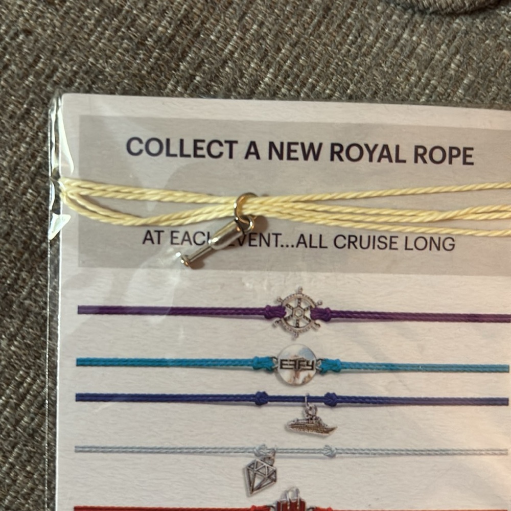 Effy jewelry brand cruise charm 🥂 - Picture 2 of 3